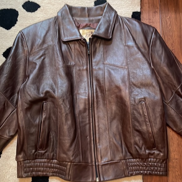 Genuine Leather Jackets & Blazers - Vintage brown leather bomber jacket size 40